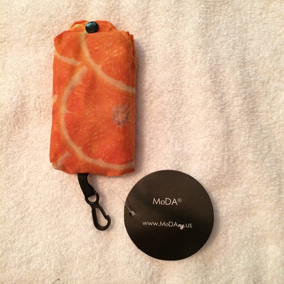 🍊NWT Reusable & Foldable Eco-Friendly Tote Bag🍊 - Picture 4 of 8